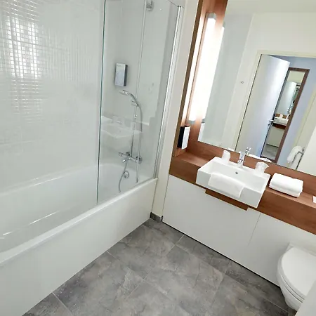 Campanile Nature - De Marsan מלון 3*