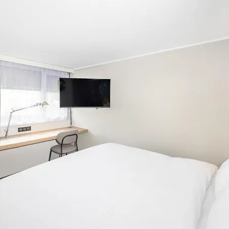 Hotel Campanile De Marsan 3*