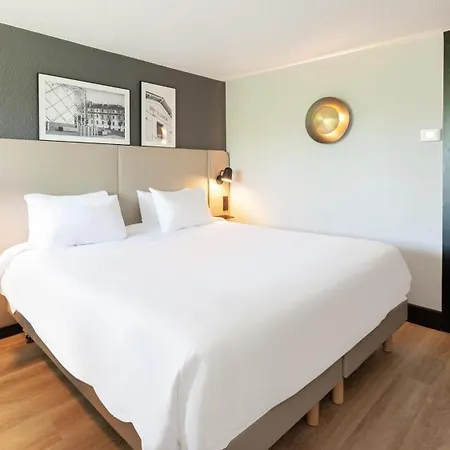 Campanile De Marsan Hotel 3*
