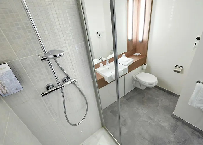 Campanile Nature - De Marsan 3* مونت دي مارسان