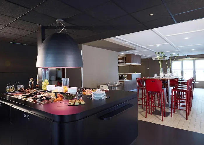 فندق Campanile Nature - De Marsan 3*